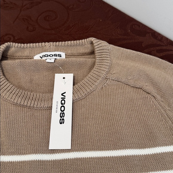 Vigoss Short Sleeve Nautical Stripe Sweater. Size L - Picture 6 of 13